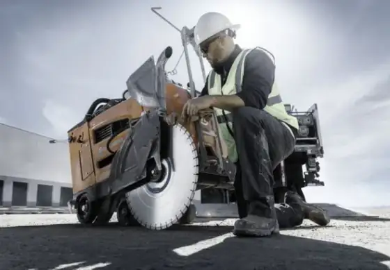 Cortadora De Asfalto Husqvarna. Aluguel de Equipamentos em Valinhos