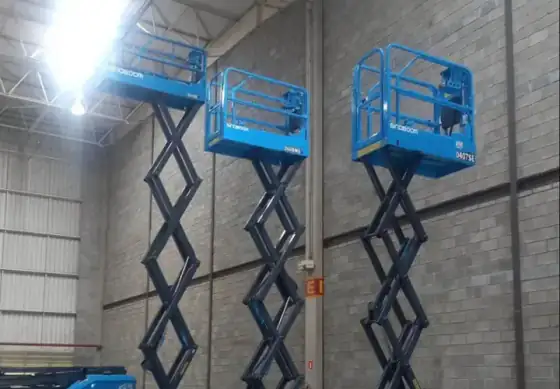 Conjunto de Plataformas Elevatórias No alto