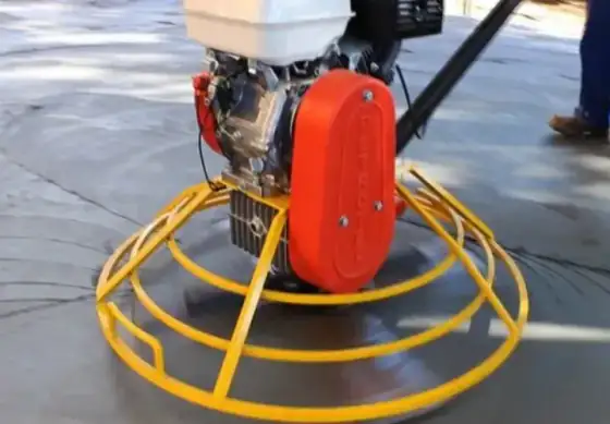 Bambole para piso de Concreto Sendo usada