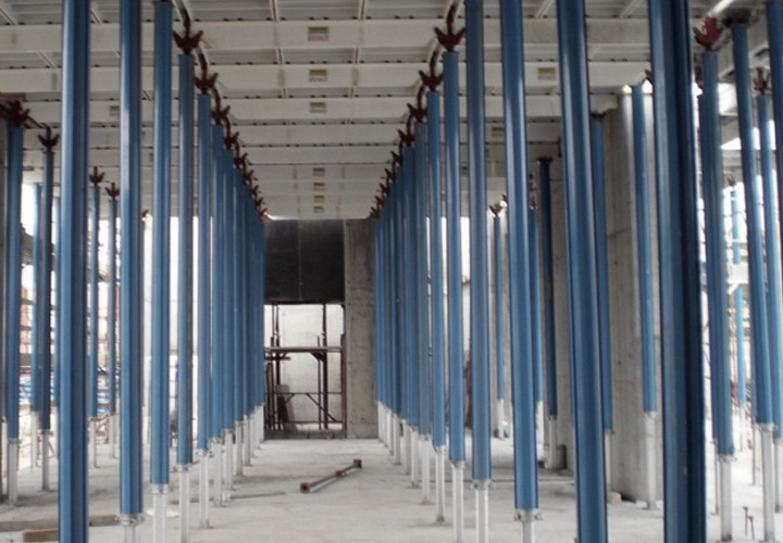 Escoramento de Laje Em construção